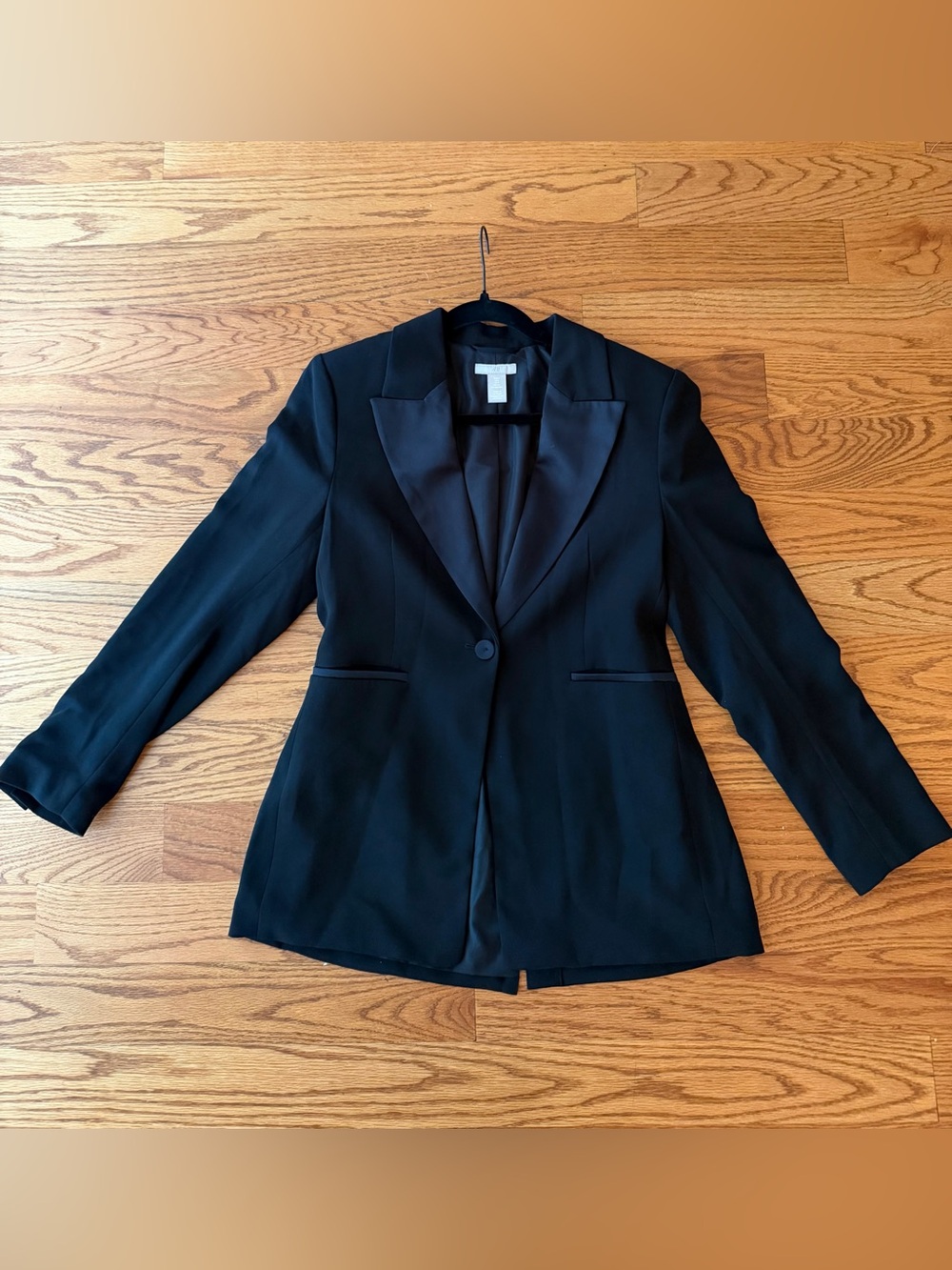 H &M Black Women's Satin-Lapel Blazer